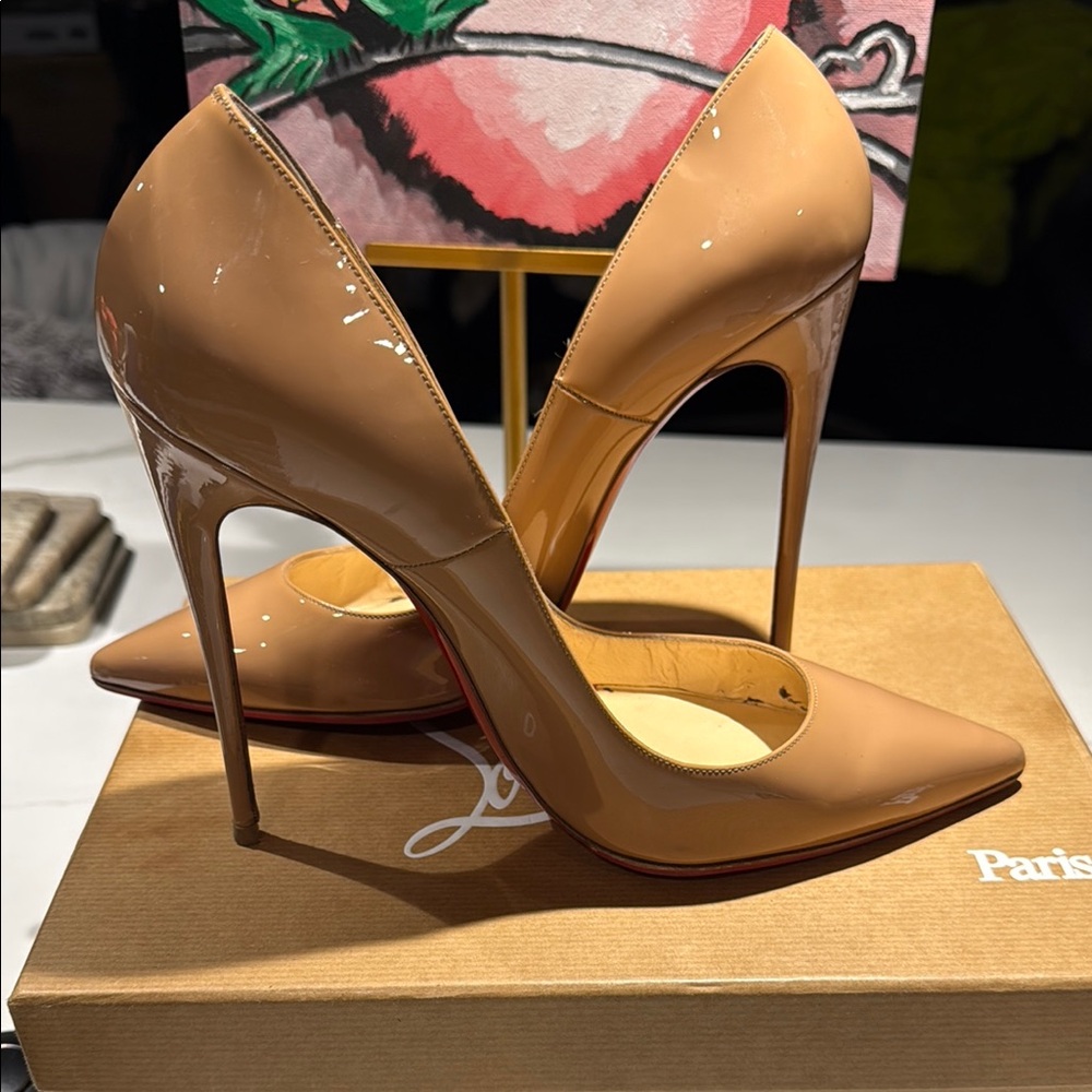 Christian Louboutin -SO KATE PATENT. Elegant Nude Stiletto Heels-